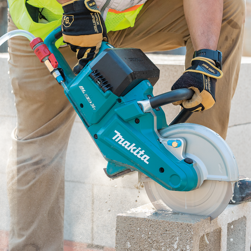 Makita XEC01PT1-R 36V 18V X2 LXT Brushless 9 in. Power Cutter Kit, with AFT, Electric Brake, 4 Batteries 5.0 Ah, Reconditioned