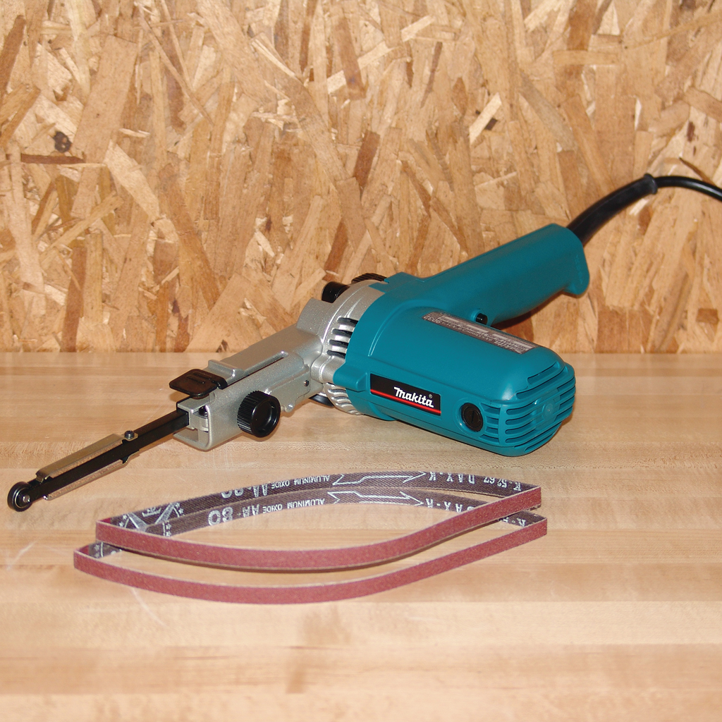 Makita 9032 3/8 in. x 21 in. Belt Sander, New