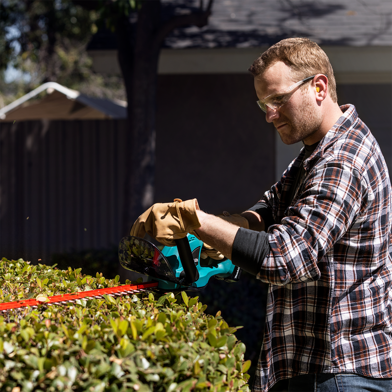 Makita XHU02M1-R 18V LXT Lithium‑Ion Cordless 22 in. Hedge Trimmer Kit 4.0Ah, Reconditioned
