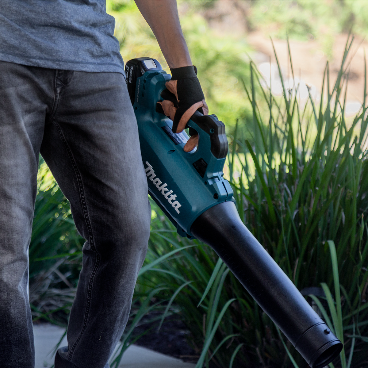 Makita - 【新品】Makita マキタ XBU03SM1 ブラシレスブロア 集塵機 Amazon.com: Makita XBU03SM1 18V LXT® Lithium-Ion Brushless