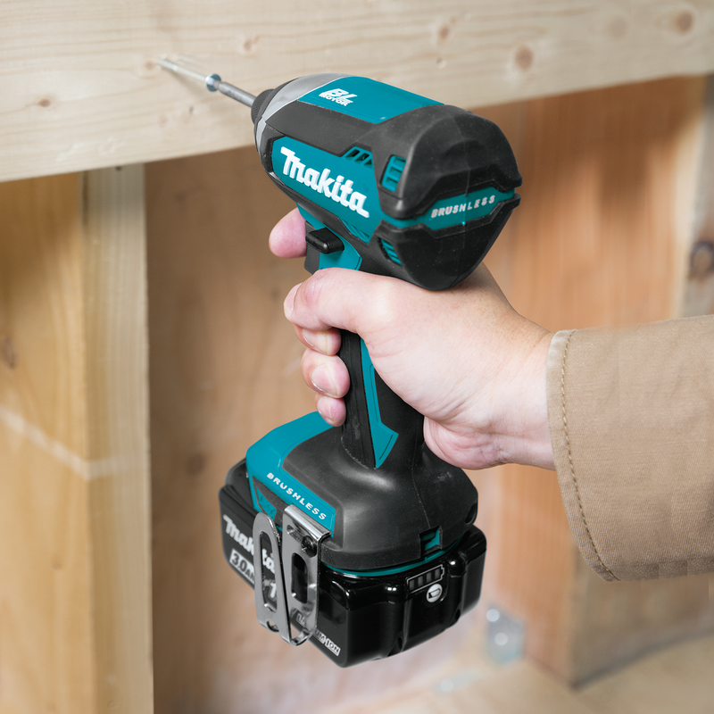 Makita XDT131-R 18V LXT Lithium‑Ion Brushless Cordless Impact Driver Kit 3.0Ah Reconditioned