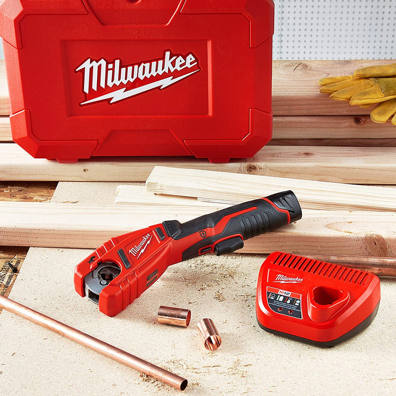 Milwaukee 2471-21 M12 12-Volt Pipe Cutter - Cordless Copper Tubing Cutter For Plumbers