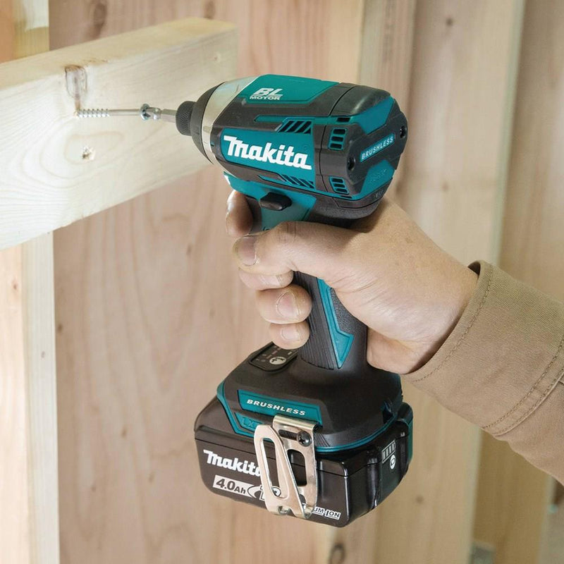Makita XDT14M-R  18V LXT® Lithium‑Ion Brushless Cordless Quick‑Shift Mode™ 3‑Speed Impact Driver Kit (4.0Ah) Reconditioned