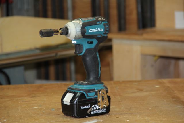 Makita LXDT06 18V LXT® Lithium‑Ion Brushless Cordless Quick‑Shift Mode™ 3‑Speed Impact Driver Kit, (New) - ToolSteal.com