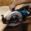 Makita 5477NB-R 15 Amp 7‑1/4" Hypoid Saw, (Reconditioned) - ToolSteal.com