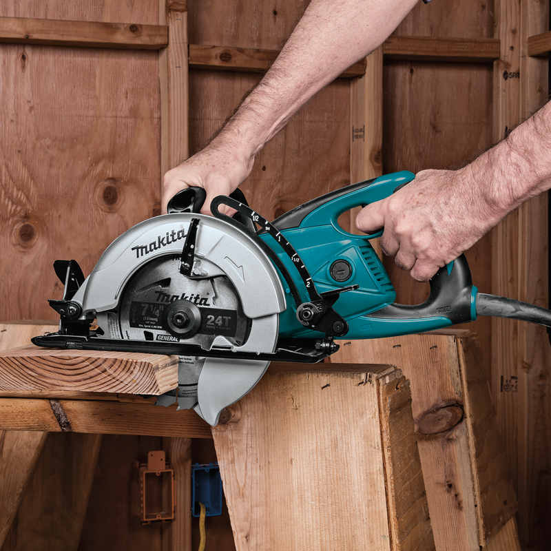 Makita 5477NB-R 15 Amp 7‑1/4" Hypoid Saw, (Reconditioned) - ToolSteal.com